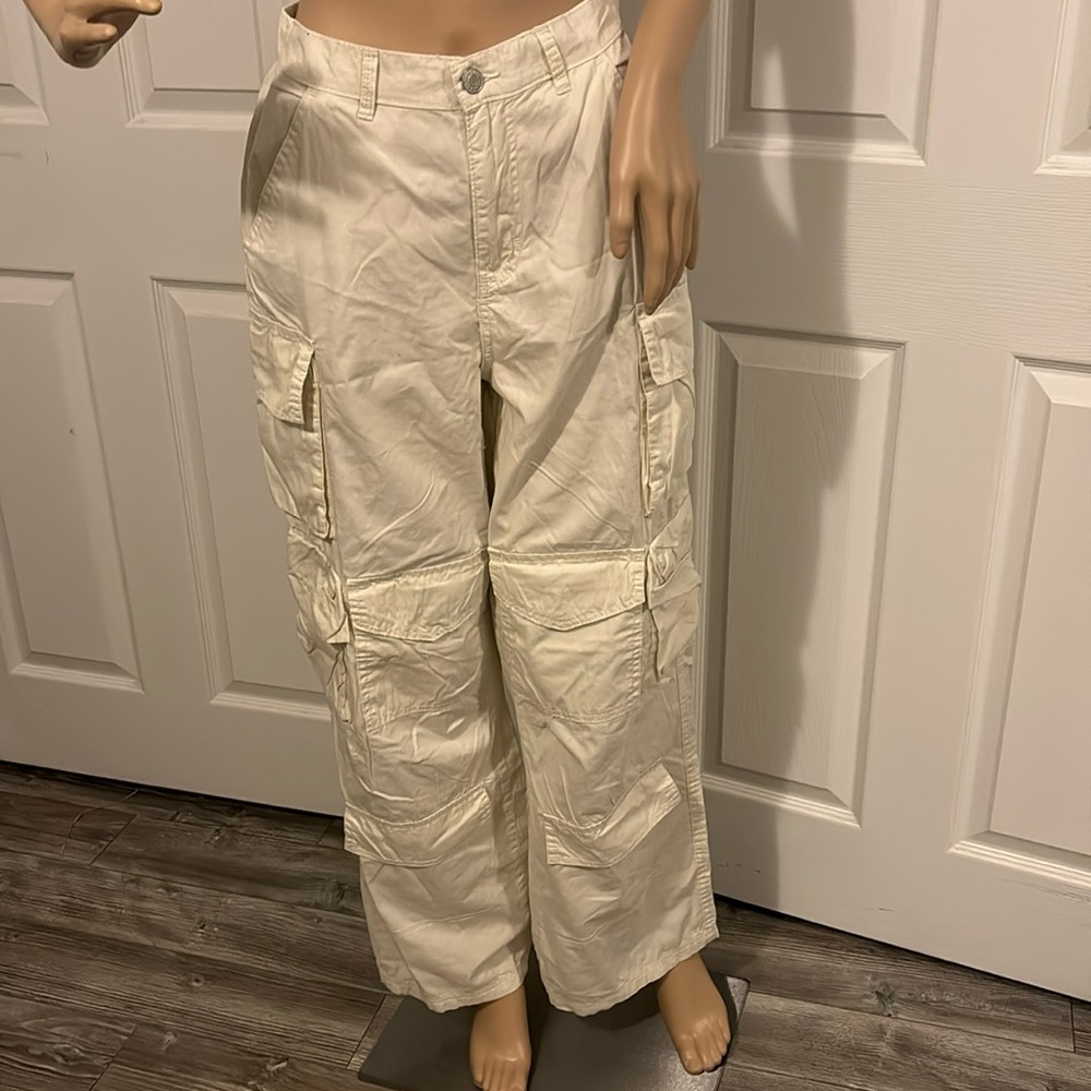 NWT REFUGE CARGO STRAIGHT PANTS SIZE XS